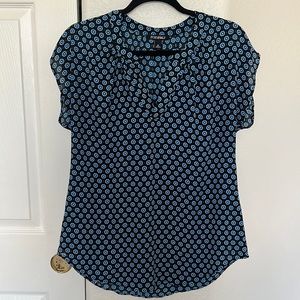 Rod & Ali Blue Blouse 🌺🌸🌷